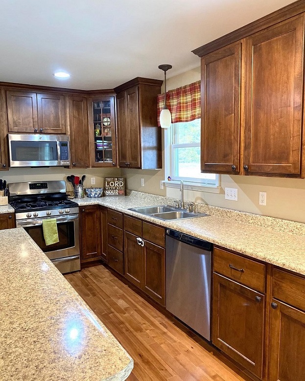 brown kitchen cabinet 