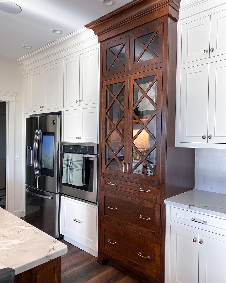 brown kitchen cabinet 