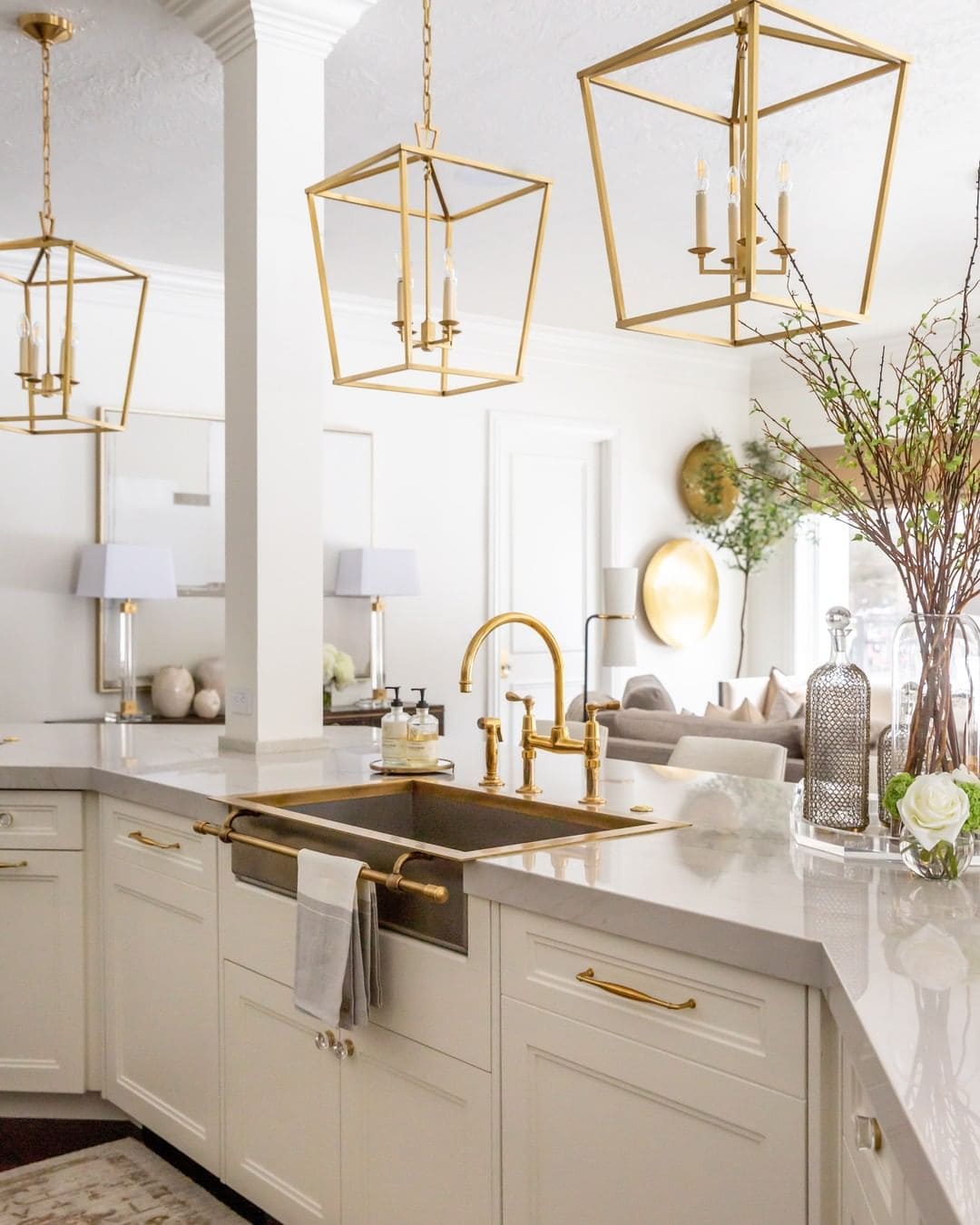gold-kitchen-cabinet-hardware
