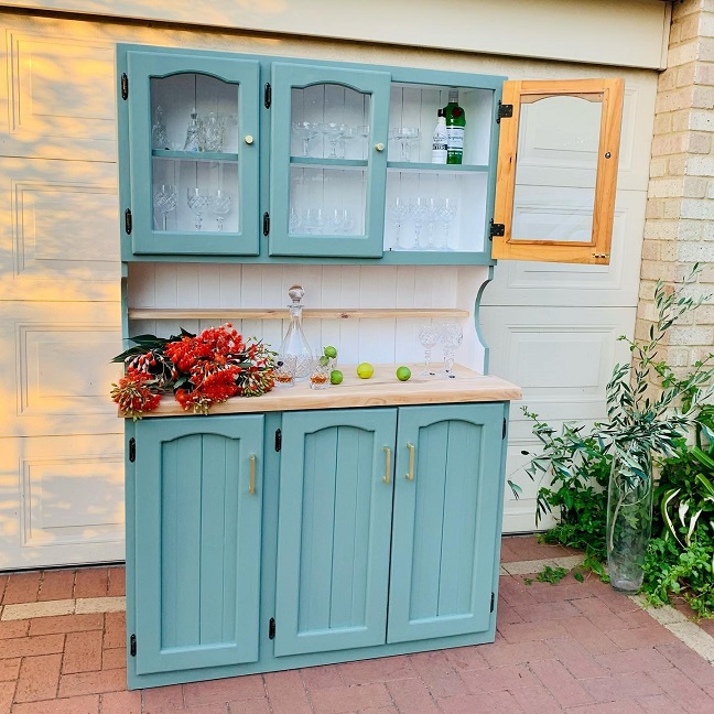 kitchen cabinet hutch 