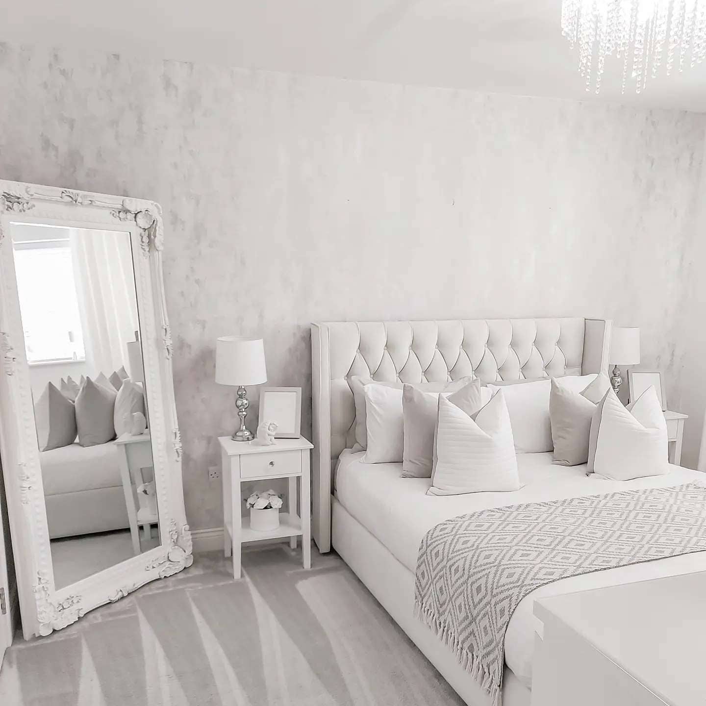 white bedroom queen bed